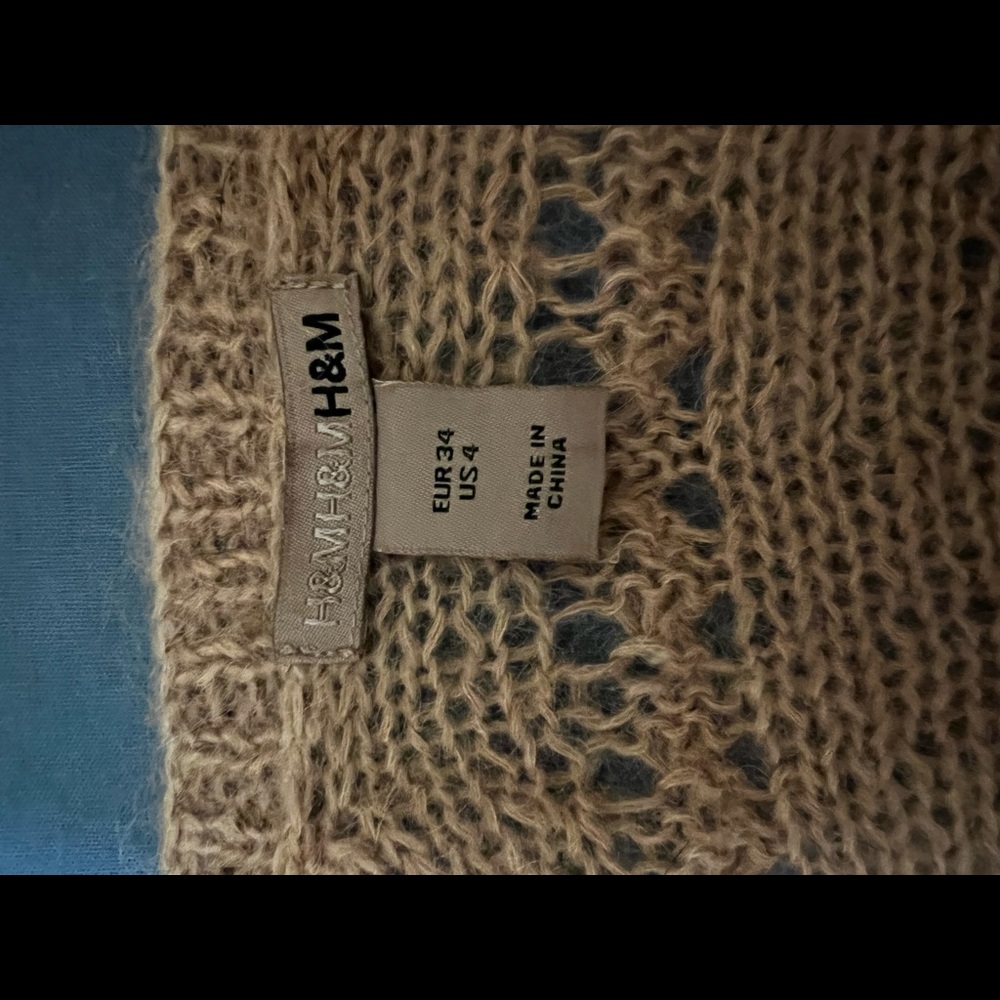 Wool Shrug - Picture 3 of 3